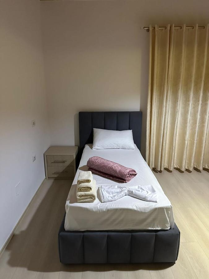 Jons Apartment Gjirokastër المظهر الخارجي الصورة