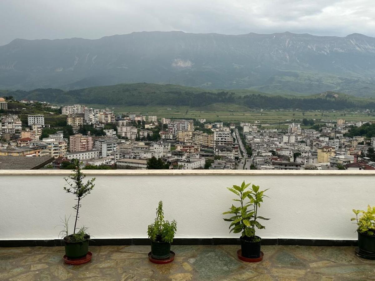Jons Apartment Gjirokastër المظهر الخارجي الصورة